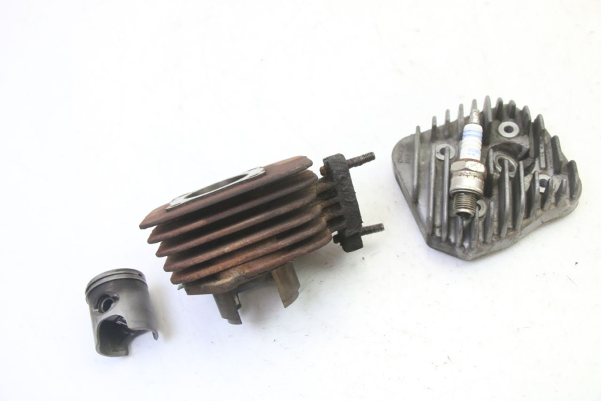 photo de CILINDRO PISTONE PEUGEOT SPEEDFIGHT 3 AIR 50 (2009 - 2015) - Altra angolazione
