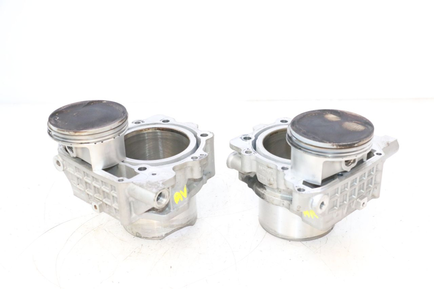 photo de CILINDRO PISTONE CAN-AM SPYDER RS 1000 (2008 - 2012) - Dettaglio del componente