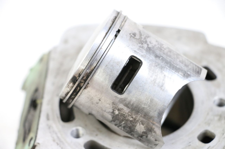 photo de CILINDRO PISTONE CAGIVA SUPER CITY 125 (1992 - 1997) - Altra angolazione