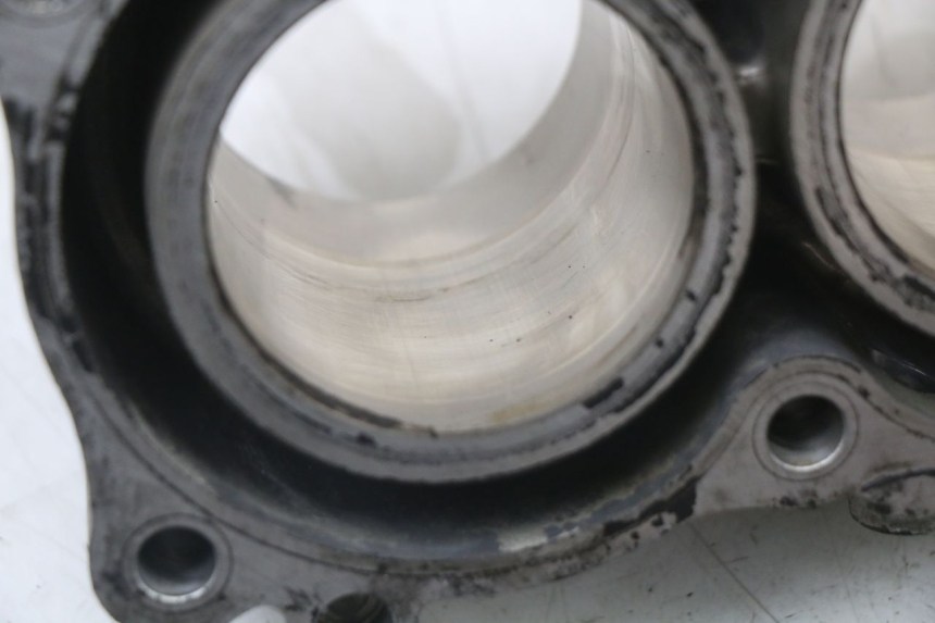 photo de CILINDRO PISTONE SUZUKI GSX F GSXF 650 (2007 - 2015) - Dettagli dei punti di fissaggio