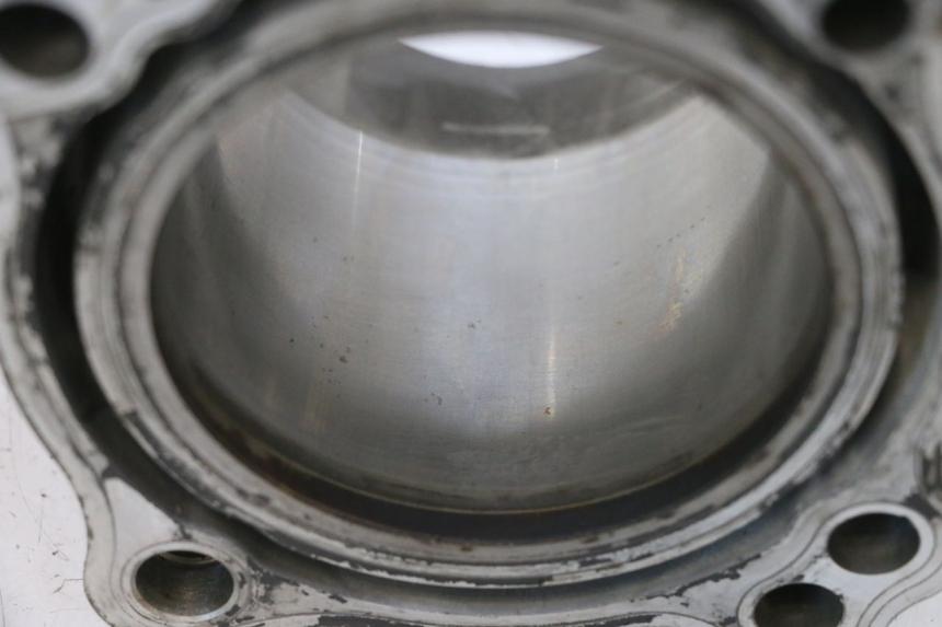photo de CILINDRO PISTONE SUZUKI SV S 650 (2003 - 2009) - Primo piano tecnico