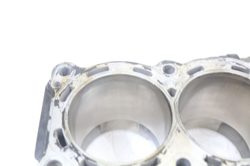 photo de CILINDRO PISTONE YAMAHA TDM ABS 900 (2002 - 2014) - Caratteristiche distintive
