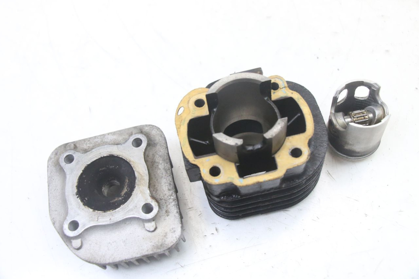 photo de CYLINDRO PISTONE TNT MOTOR ROMA 10' 2T 50 (2011 - 2018) - Marcature e riferimenti originali