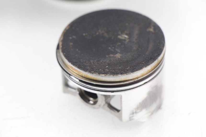 photo de CILINDRO PISTONE SYM TONIK 125 (2010 - 2014) - Marcature e riferimenti originali