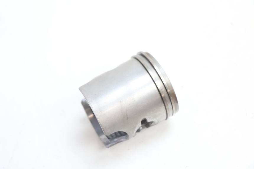 photo de CILINDRO PISTONE PEUGEOT TREKKER 50 (1995 - 2004) - Ispezione visiva dettagliata