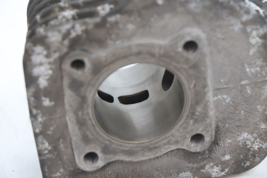 photo de CILINDRO PISTONE PEUGEOT TREKKER 50 (1995 - 2004) - Ricambio usato controllato