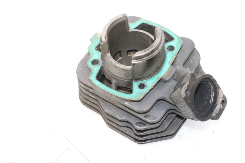 photo de CILINDRO PISTONE PEUGEOT TREKKER 50 (1995 - 2004) - Caratteristiche distintive