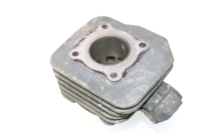 photo de CILINDRO PISTONE PEUGEOT TREKKER 50 (1995 - 2004) - Zoom sui componenti
