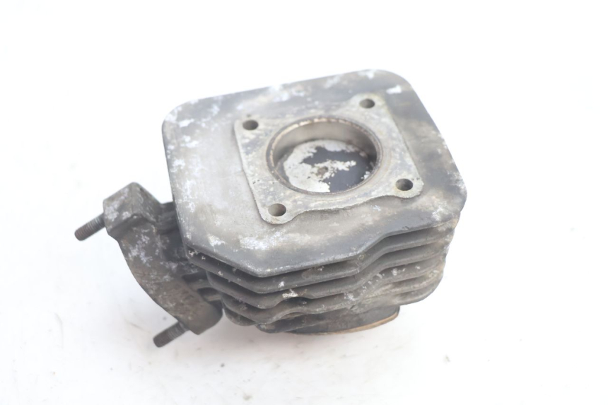 photo de CILINDRO PISTONE PEUGEOT TREKKER 50 (1995 - 2004) - Zoom sullo stato d'uso