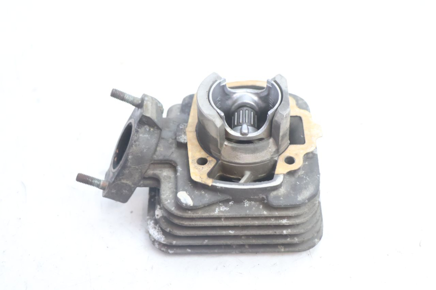 photo de CILINDRO PISTONE PEUGEOT TREKKER 50 (1995 - 2004) - Altra angolazione
