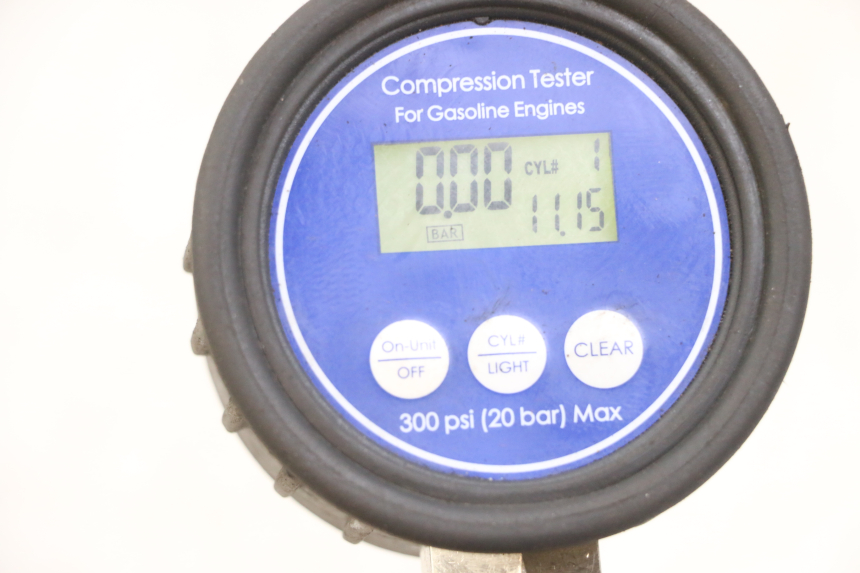 photo de CILINDRO PISTONE HONDA TRX 300 (1988 - 2000) - Ispezione visiva dettagliata