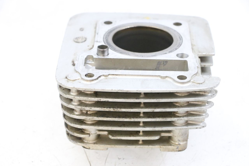 photo de CILINDRO PISTONE YAMAHA TTR 125 (2000 - 2020) - Caratteristiche distintive