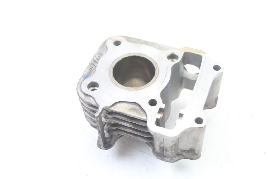 photo de CILINDRO PISTONE PEUGEOT TWEET 4T 50 (2018 - 2022) - Marcature e riferimenti originali