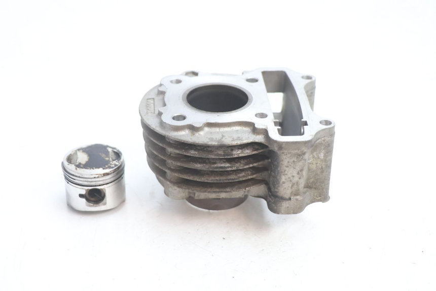 photo de CILINDRO PISTONE PEUGEOT V-CLIC VCLIC 50 (2007 - 2013) - Dettaglio del componente