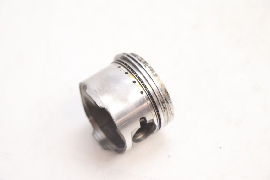 photo de CILINDRO PISTONE PEUGEOT V-CLIC VCLIC 50 (2007 - 2013) - Focus sulla struttura