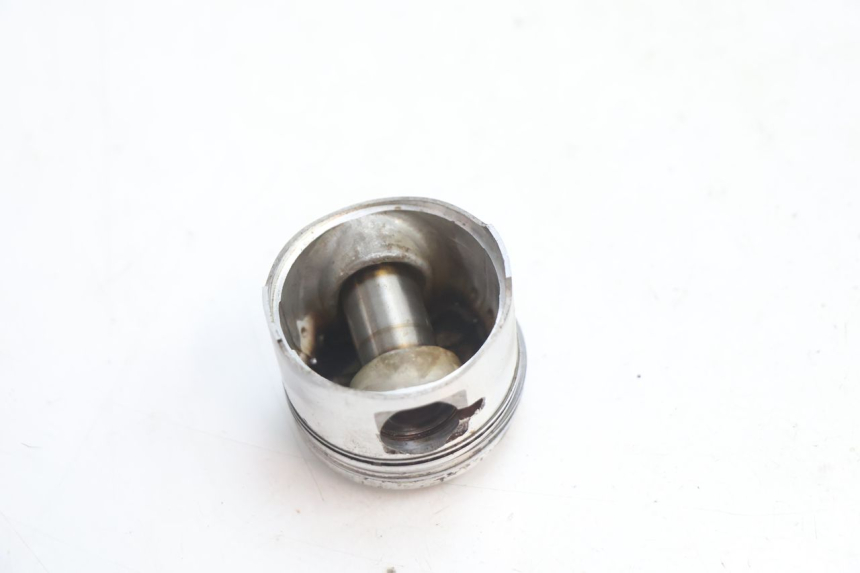 photo de CILINDRO PISTONE PEUGEOT V-CLIC VCLIC 50 (2007 - 2013) - Angolazione alternativa