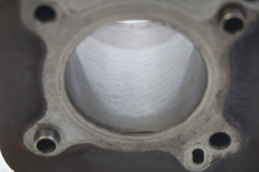 photo de CILINDRO PISTONE PIAGGIO VESPA LXV 125 (2006 - 2009) - Zoom sullo stato d'uso