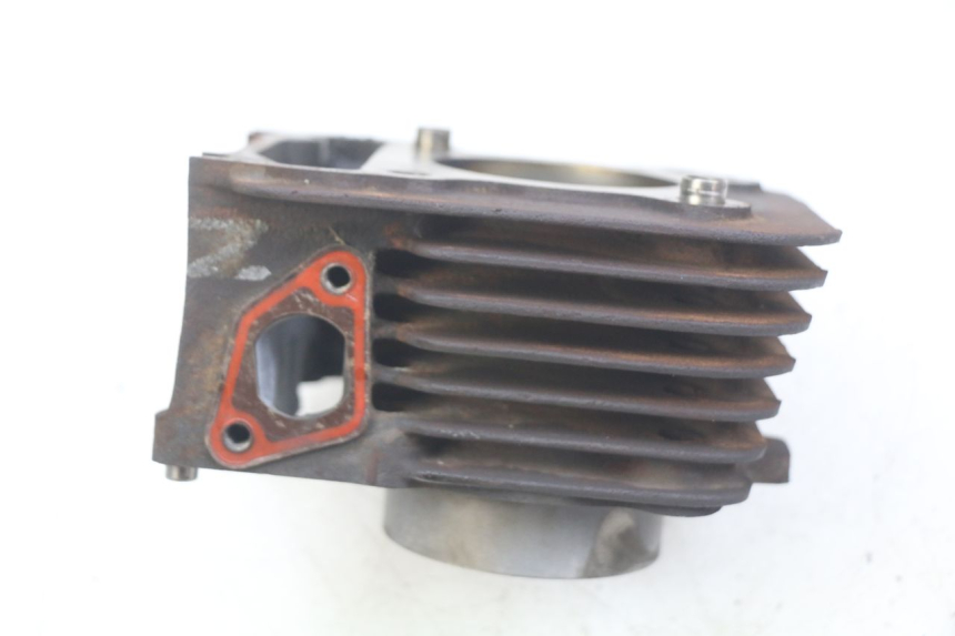 photo de CILINDRO PISTONE PIAGGIO VESPA LXV 125 (2006 - 2009) - Dettagli dei punti di fissaggio