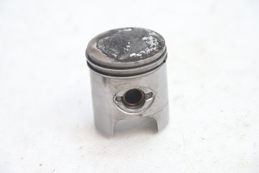 photo de CILINDRO PISTONE PEUGEOT VIVACITY 50 (2004 - 2009) - Zoom sui componenti