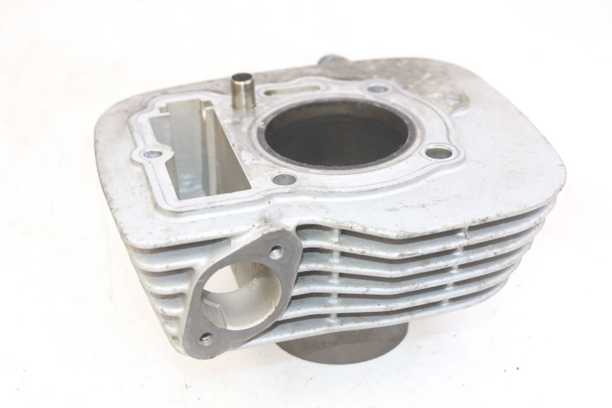 photo de CILINDRO PISTONE DAELIM VJ ROADWIN FI 125 (2008 - 2017) - Caratteristiche distintive