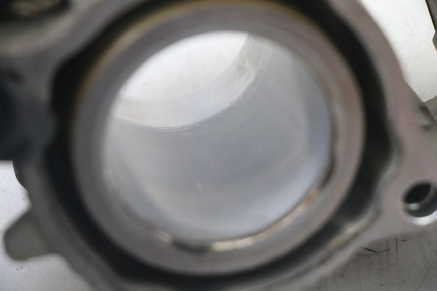 photo de CILINDRO PISTONE YAMAHA X-MAX XMAX 125 (2010 - 2013) - Primo piano ad alta risoluzione