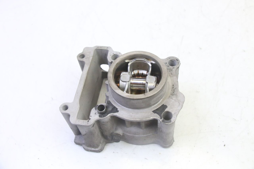 photo de CILINDRO PISTONE YAMAHA X-MAX XMAX 125 (2010 - 2013) - Primo piano tecnico