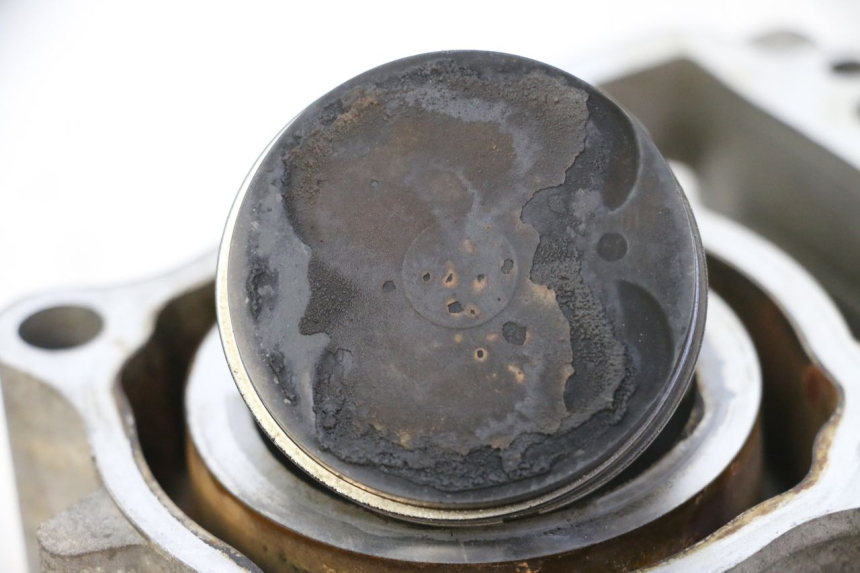 photo de CILINDRO PISTONE YAMAHA X-MAX XMAX 125 (2010 - 2013) - Primo piano ad alta risoluzione