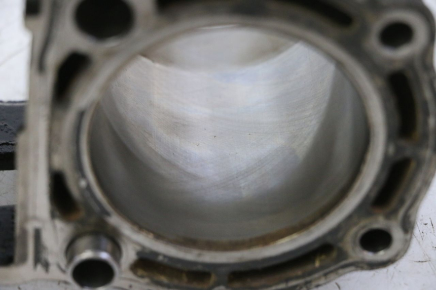 photo de CILINDRO PISTONE YAMAHA X-MAX XMAX 250 (2006 - 2009) - Dettagli dei punti di fissaggio