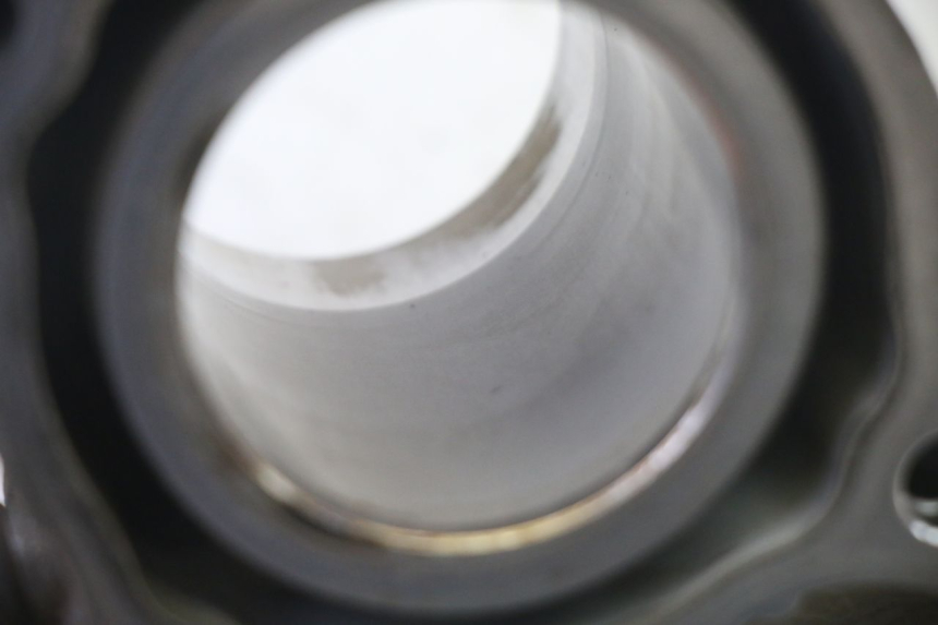 photo de CILINDRO PISTONE YAMAHA X-MAX XMAX 125 (2010 - 2013) - Primo piano ad alta risoluzione