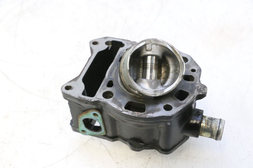 photo de CILINDRO PISTONE PIAGGIO X9 EVOLUTION 125 (2003 - 2007) - Altra angolazione