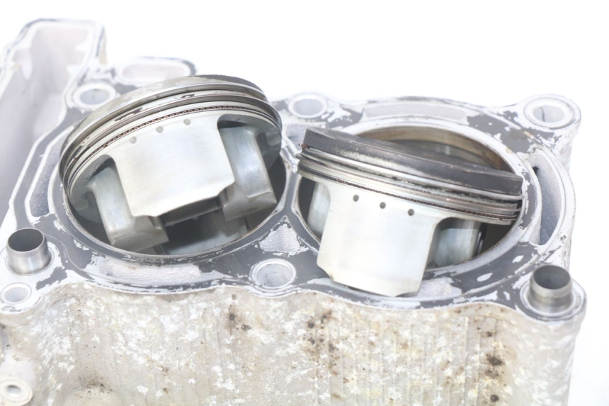 photo de CILINDRO PISTONE YAMAHA XP T-MAX TMAX ABS 530 (2012 - 2015) - Focus sulla struttura