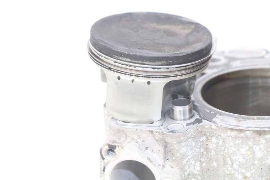 photo de CILINDRO PISTONE YAMAHA XP T-MAX TMAX ABS 530 (2012 - 2015) - Angolazione alternativa