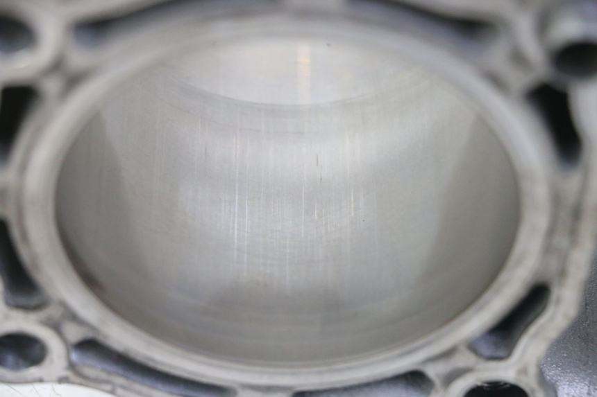 photo de CILINDRO PISTONE YAMAHA YZ-F YZF 250 (2007 - 2013) - Dettagli dei punti di fissaggio