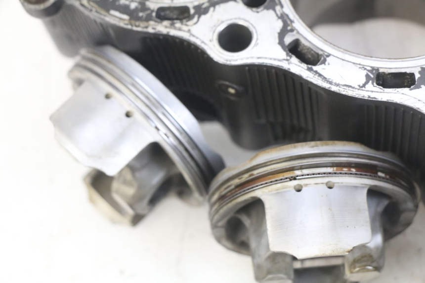 photo de CILINDRO PISTONE YAMAHA YZF R1 1000 (2007 - 2008) - Altra angolazione