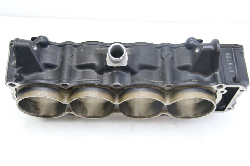 photo de CILINDRO PISTONE KAWASAKI Z ABS 1000 (2014 - 2020) - Dettagli dei punti di fissaggio