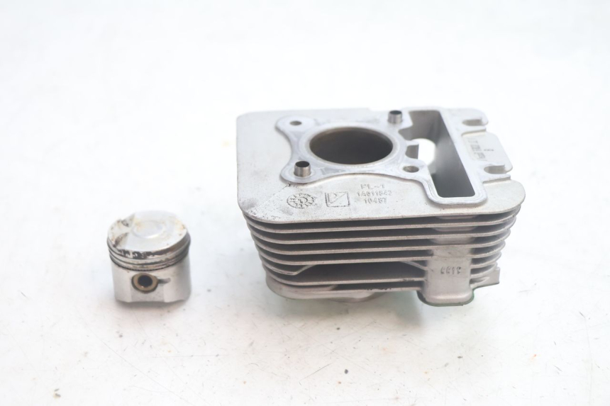 photo de CILINDRO PISTONE PIAGGIO ZIP IGET 4T 50 (2021 - 2023) - Vista principale