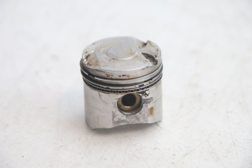 photo de CILINDRO PISTONE PIAGGIO ZIP IGET 4T 50 (2021 - 2023) - Angolazione alternativa