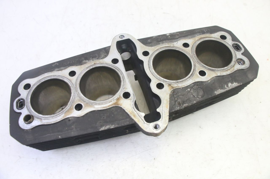 photo de CILINDRO PISTONE KAWASAKI ZR 7 750 (1999 - 2004) - Stato della superficie e materiale