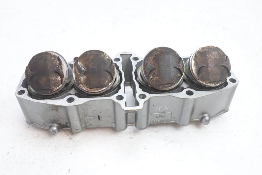 photo de CILINDRO PISTONE KAWASAKI ZZR 600 (1995 - 2004) - Dettaglio del componente