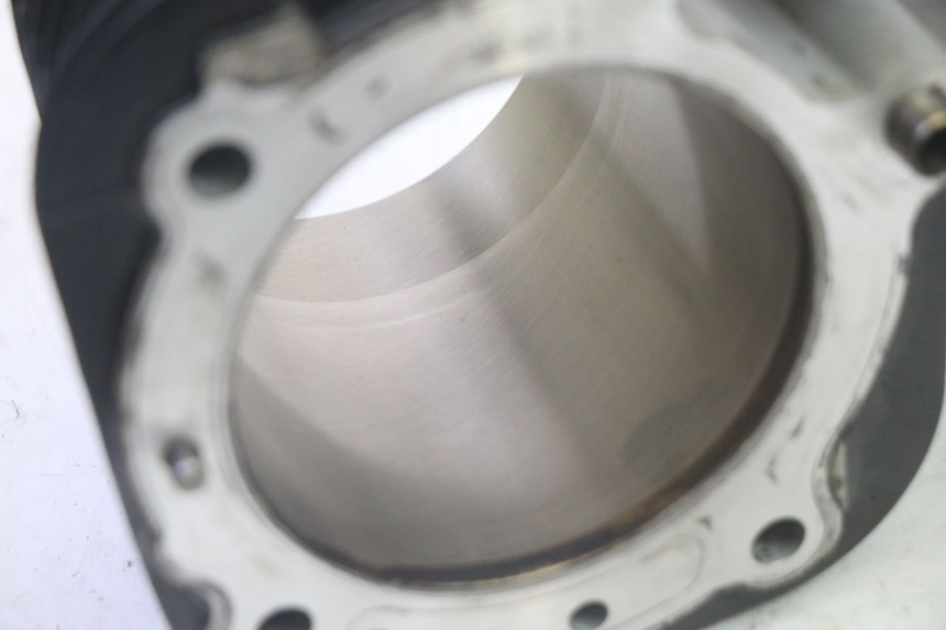 photo de CILINDRO BMW R RT ABS 1200 (2010 - 2014) - Stato della superficie e materiale