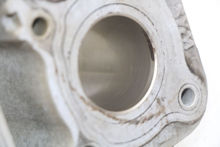 photo de CILINDRO PEUGEOT VIVACITY NEW 4T 50 (2008 - 2017) - Dettagli dei punti di fissaggio