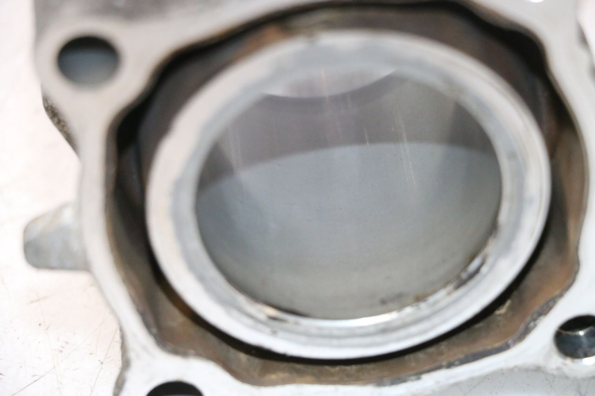 photo de CILINDRO YAMAHA XMAX X-MAX 125 (2006 - 2009) - Altra angolazione