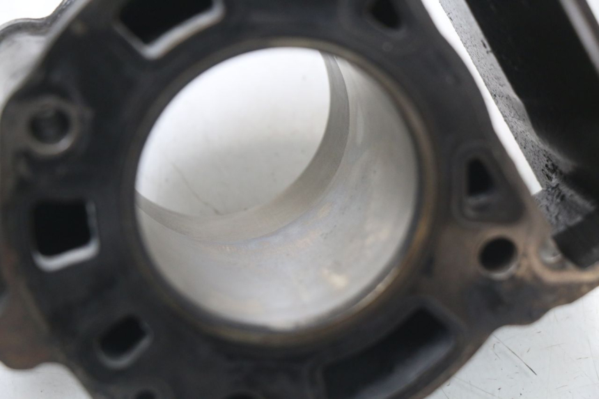 photo de CILINDRO PIAGGIO X8 125 (2004 - 2007) - Dettagli dei punti di fissaggio