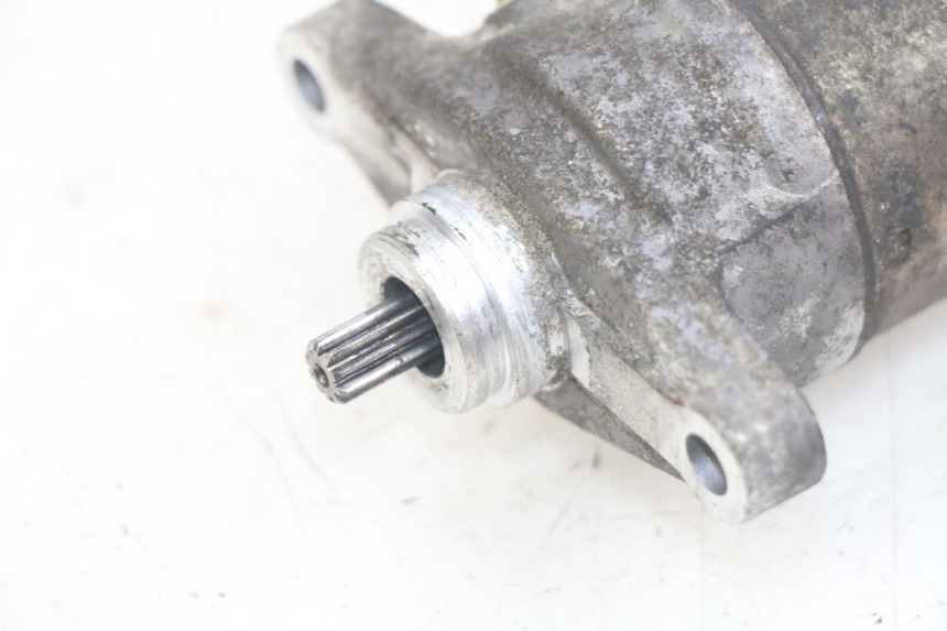 photo de AVVIATORE KYMCO AGILITY 16+ 4T 50 (2018 - 2023) - Altra angolazione