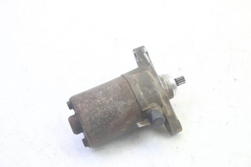 photo de AVVIATORE KYMCO AGILITY 16+ 4T 50 (2018 - 2023) - Altra angolazione