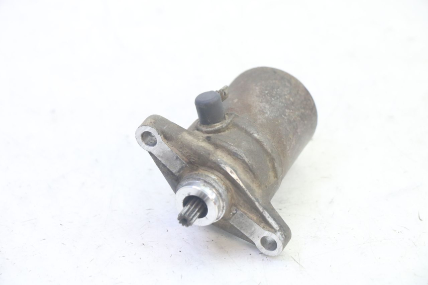 photo de AVVIATORE KYMCO AGILITY 16+ 4T 50 (2018 - 2023) - Primo piano tecnico