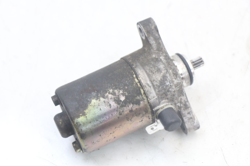 photo de AVVIATORE KYMCO AGILITY 4T 50 (2018 - 2022) - Altra angolazione