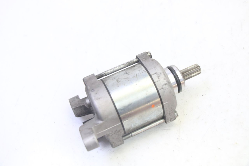 photo de AVVIATORE HONDA FES S-WING SWING ABS 125 (2007 - 2015) - Primo piano tecnico