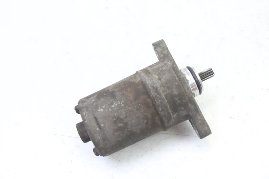 photo de MOTORINO DI AVVIAMENTO VENESI FLY RETRO 4T 50 (2020 - 2025) - Primo piano tecnico