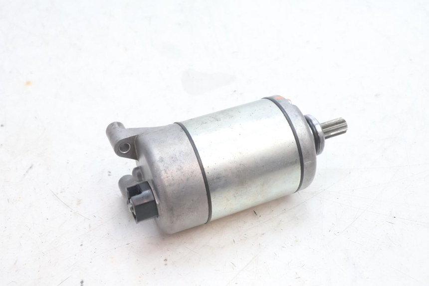 photo de Avviatore YAMAHA FZ8 800 (2010 - 2016) - Altra angolazione